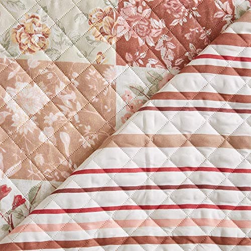 Great Bay Home Taupe Scallop Print Stain Resistant Recliner Cover — Burgundy / Taupe